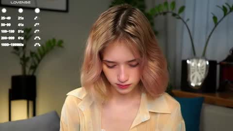 Snapshot of taitehambelton chatting on February 2025 06:20:02 AM Mia online show from February 2025 06:20:02 AM