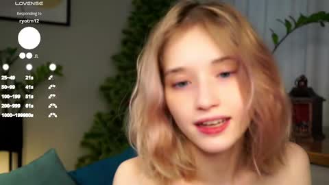 Snapshot of taitehambelton chatting on February 2025 09:24:02 AM Mia online show from February 2025 09:24:02 AM