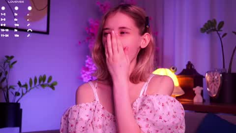 Snapshot of taitehambelton chatting on March 2025 03:19:01 AM Mia online show from March 2025 03:19:01 AM