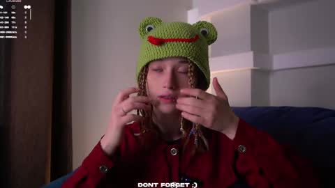 Snapshot of taitehambelton chatting on September 2025 03:19:01 AM Mia online show from September 2025 03:19:01 AM