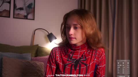 Snapshot of taitehambelton chatting on November 2025 01:19:02 AM Mia online show from November 2025 01:19:02 AM