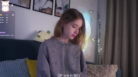 Mia online show from February 2026 01:32:01 AM