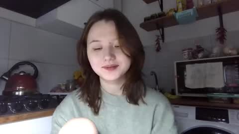 Snapshot of tajuanadelfelder chatting on November 2025 03:22:02 PM Lily online show from November 2025 03:22:02 PM