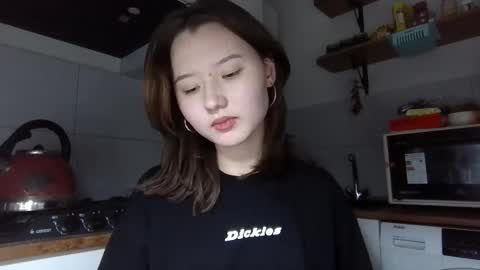 Snapshot of tajuanadelfelder chatting on November 2025 03:45:01 PM Lily online show from November 2025 03:45:01 PM