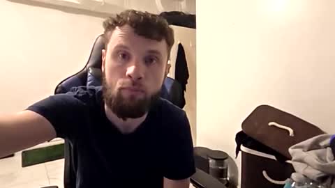 Snapshot of talenjames chatting on December 2025 01:47:02 AM Talen James online show from December 2025 01:47:02 AM