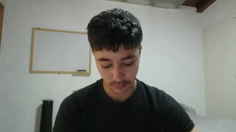 talhi_ online show from January 2025 01:19:01 PM