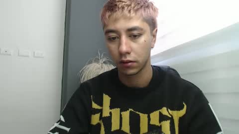 talhi_ online show from February 2025 01:46:01 PM