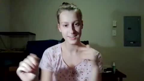 talia_swan24 online show from November 2025 12:53:01 AM