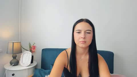 Snapshot of taliasensitive chatting on September 2025 08:39:02 AM taliasensitive online show from September 2025 08:39:02 AM