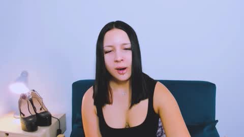 Snapshot of taliasensitive chatting on December 2025 10:22:02 AM taliasensitive online show from December 2025 10:22:02 AM