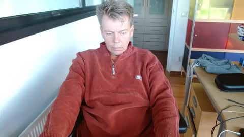 Tall daddy online show from November 2025 03:28:02 PM