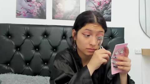 Hi im sara online show from June 2026 01:06:02 PM