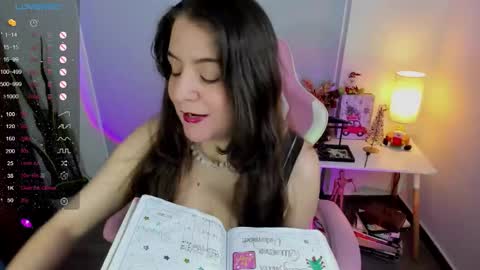 Tamara online show from December 2025 04:25:02 PM