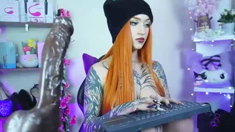 Cami 3 online show from February 2025 07:47:02 AM