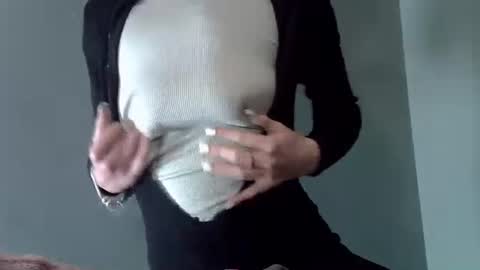 Snapshot of tamesbury chatting on February 2026 11:01:01 PM tamesbury online show from February 2026 11:01:01 PM