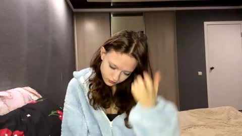 Adriana online show from April 2026 08:06:01 PM