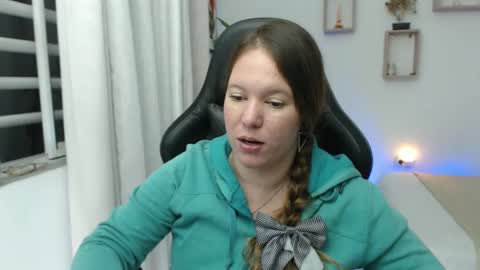 Snapshot of tamy_shine87 chatting on December 2024 05:26:01 AM Im Samy online show from December 2024 05:26:01 AM