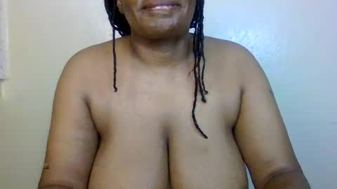 tania_bby online show from March 2026 04:12:02 PM