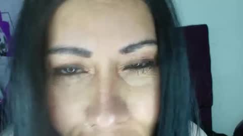 tania online show from April 2026 07:06:01 PM