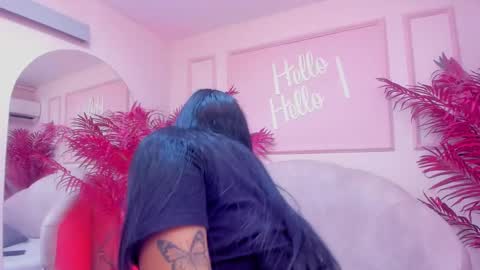 Tania online show from February 2025 11:32:02 AM