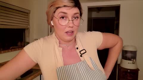 Snapshot of tantric_eden_ chatting on November 2025 02:02:01 AM Lilith Eden sometimes Eve online show from November 2025 02:02:01 AM