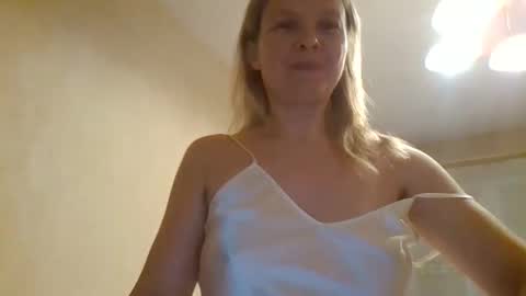 tanystar online show from December 2025 09:43:02 PM