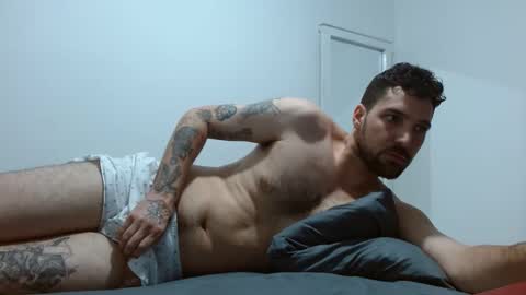 Snapshot of tap_hand2 chatting on February 2025 01:21:02 PM jimmy online show from February 2025 01:21:02 PM