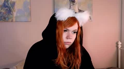 Snapshot of tara_renn chatting on February 2025 12:49:01 AM tara_renn online show from February 2025 12:49:01 AM