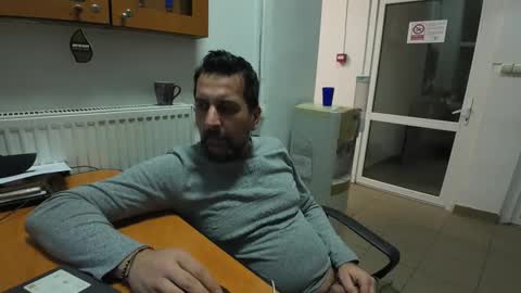 tarkan198 online show from February 2025 07:30:01 PM