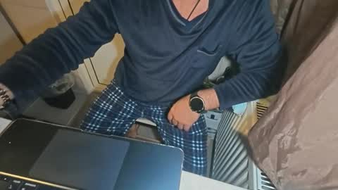 tarkan198 online show from November 2025 07:12:01 PM