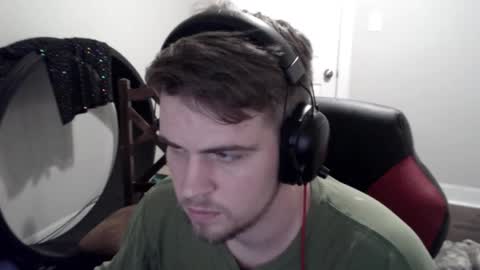 Snapshot of tarus333 chatting on December 2024 02:21:01 AM tarus333 online show from December 2024 02:21:01 AM