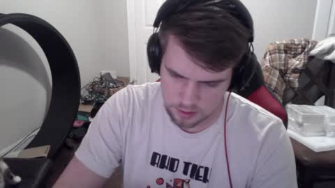 Snapshot of tarus333 chatting on January 2025 06:27:02 AM tarus333 online show from January 2025 06:27:02 AM