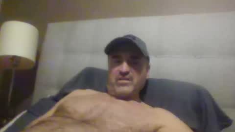 Snapshot of tarzeny77 chatting on March 2026 02:04:01 AM tarzeny77 online show from March 2026 02:04:01 AM
