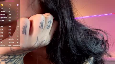 Viola online show from May 2026 10:15:02 PM