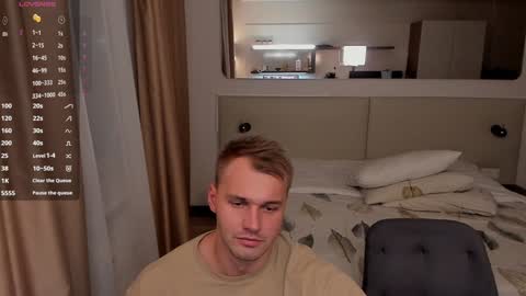 My shows 2100500 UTC3 online show from December 2024 02:35:01 AM