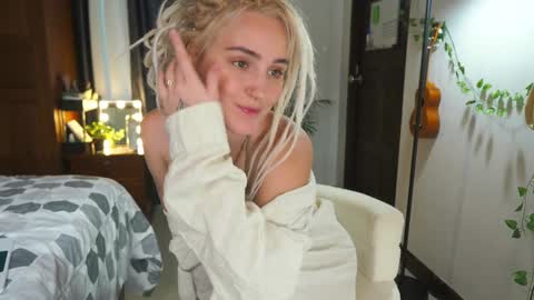 RHEA  pronanciation like Reya   online show from January 2025 08:29:01 AM