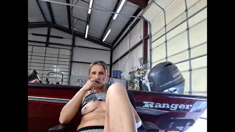 tastypeach6989 online show from May 2026 06:58:01 PM