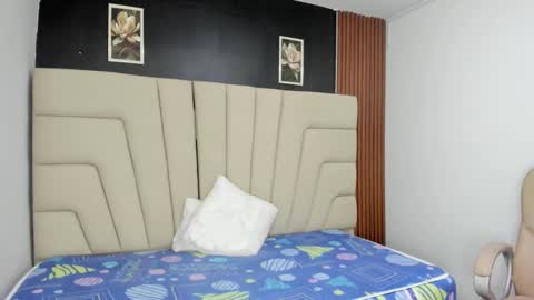 Snapshot of tati_galeano chatting on October 2025 11:14:02 AM tati_galeano online show from October 2025 11:14:02 AM