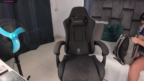 Tatiana online show from October 2025 08:29:02 PM