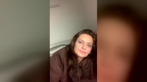 Snapshot of tatiana_4u chatting on March 2026 07:05:01 AM Apple Jucy online show from March 2026 07:05:01 AM