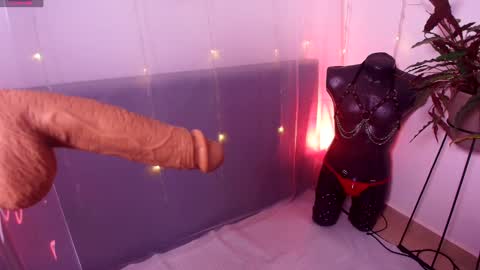 Snapshot of tatiana_monroe chatting on February 2026 04:51:02 PM Hey Im Tatiana online show from February 2026 04:51:02 PM