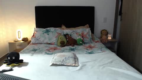 Snapshot of tatiana_monteros chatting on April 2026 10:49:02 AM tatiana_monteros online show from April 2026 10:49:02 AM