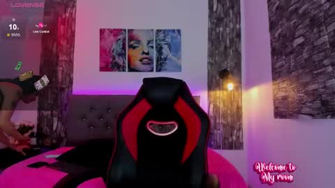 Snapshot of tatiana_sc chatting on January 2025 08:22:01 PM Tatiana SC online show from January 2025 08:22:01 PM