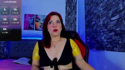 Snapshot of tatiana_sc chatting on January 2025 12:16:01 PM Tatiana SC online show from January 2025 12:16:01 PM