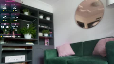 Nathalie Hardy  online show from December 2024 05:44:01 PM