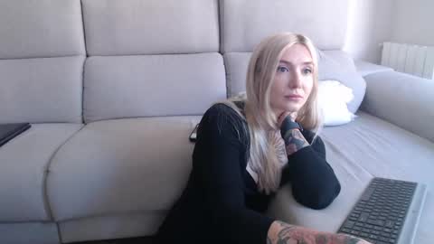 tattoobbgirl online show from September 2025 11:01:02 AM