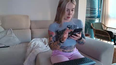 tattoobbgirl online show from February 2026 04:30:01 PM