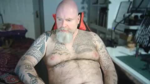 Tattooeddilf 01 online show from October 2025 10:32:02 PM