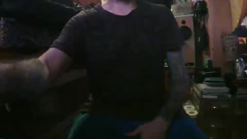 Snapshot of tattoogun chatting on December 2024 01:40:02 AM TattooLust online show from December 2024 01:40:02 AM