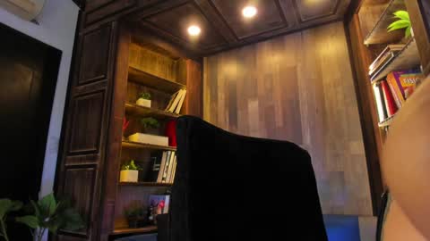 Snapshot of tattybunny chatting on February 2025 10:28:02 PM Tatty online show from February 2025 10:28:02 PM